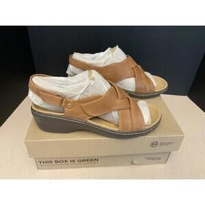 New! Womens CLARKS Merliah Echo Tan Leather Wedge Sandals. Size 10M. Nice!!!